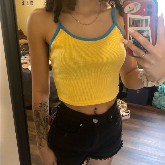 Brandy Melville Tops - NWOT YELLOW CROP TANK TOP
